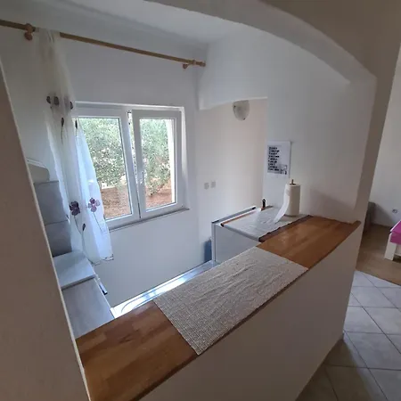 Barbaric Lägenhet *