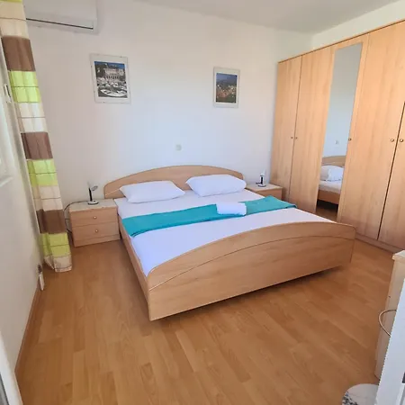 Barbaric Lägenhet *