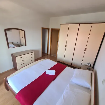 Barbaric * Hvar Town