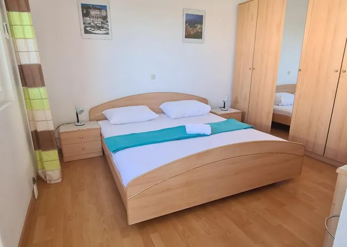 Barbaric Lejlighed *