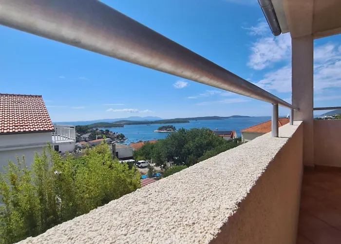 Barbaric Апартаменти *