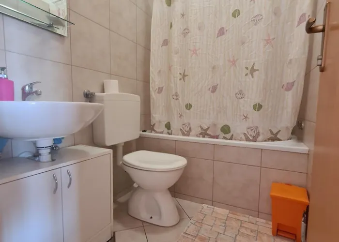 Barbaric Апартаменти Хвар