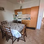 Barbaric Apartment Hvar Town